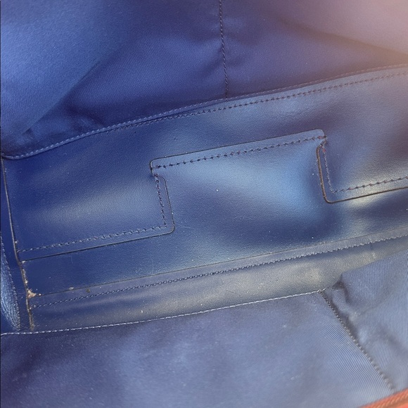 Tory Burch Robinson Tote Bag - Picture 6 of 10